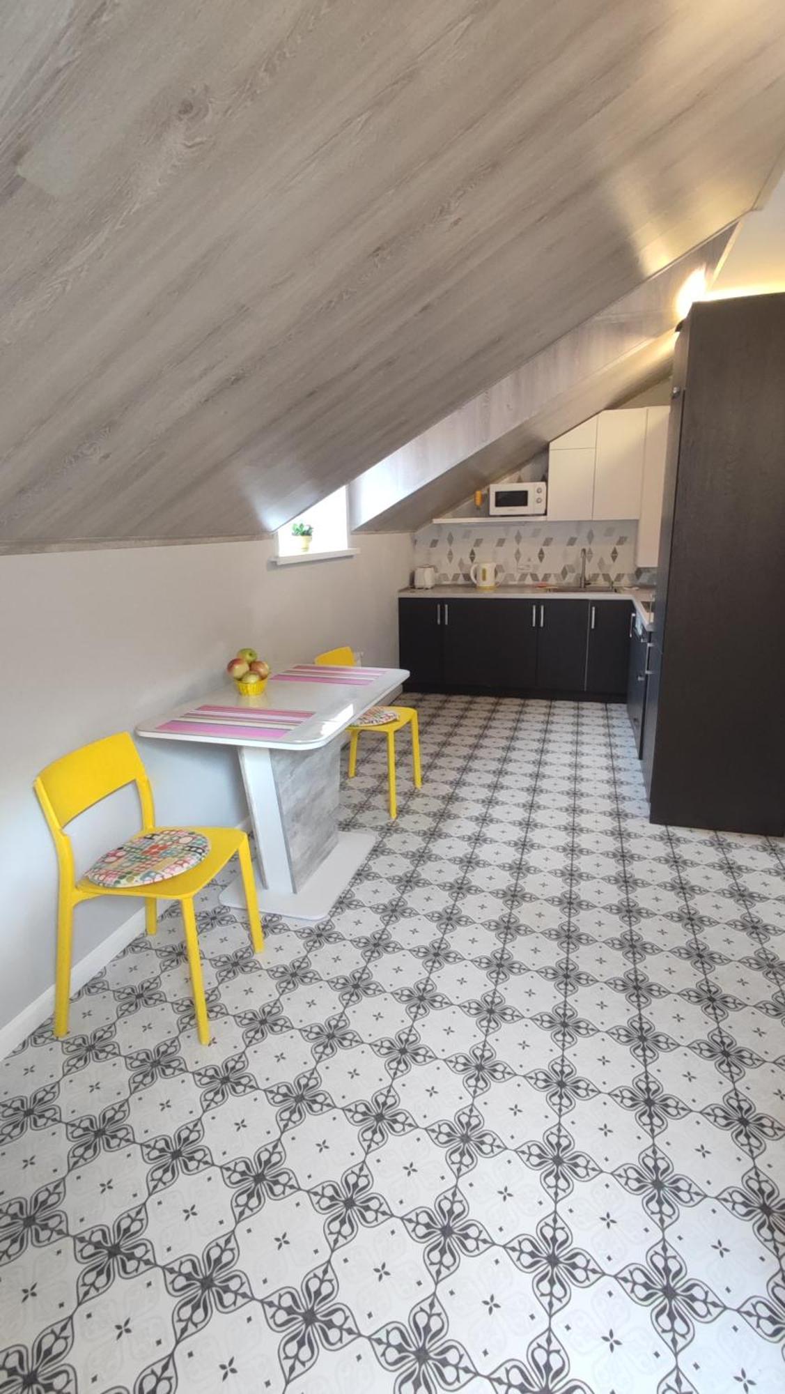 Ferienwohnung Сонячна Мансарда Kamjanez-Podilskyj Exterior foto
